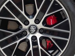 Porsche Taycan 4s - ფოტო 9