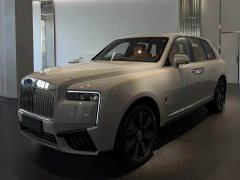 Rolls-Royce Cullinan 6.7T Automatic - ფოტო 1