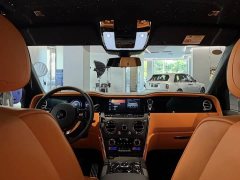 Rolls-Royce Cullinan 6.7T Automatic - ფოტო 7