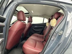 Mazda 3 Axela 2.0L Auto Obsidian Shining Edition - ფოტო 5