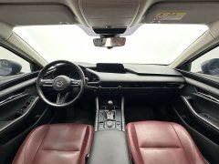 Mazda 3 Axela 2.0L Auto Obsidian Shining Edition - ფოტო 6