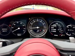 Porsche 911 Carrera Cabriolet 3.0T - ფოტო 10