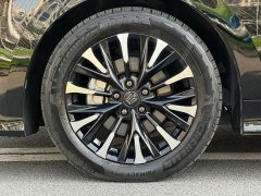 Toyota Vellfire Crown Hybrid 2.5L Executive Premier Edition - photo 8