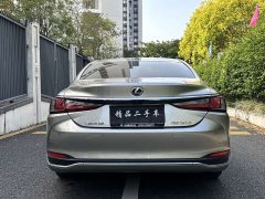 Lexus ES 200 Excellence Edition - photo 5