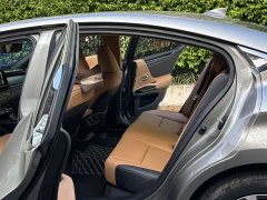 Lexus ES 200 Excellence Edition - photo 8