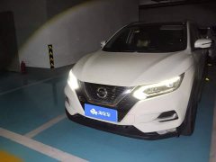 Nissan Qashqai 2.0L CVT Luxury - фото 1