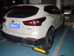 Nissan Qashqai 2.0L CVT Luxury - фото 3