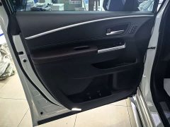 Toyota Gravia 2.5L Hybrid Prestige Plus AWD - photo 3