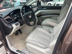 Buick GL8 Land Executive Cabin 652T Premium - ფოტო 2