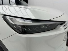Honda Vezel 1.5L CVT Elite - ფოტო 11