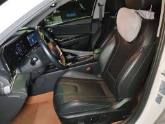 Hyundai Elantra 1.5L CVT Luxury - photo 11