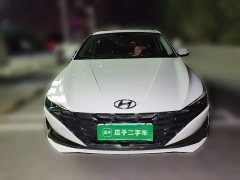 Hyundai Elantra 1.5L CVT Luxury - photo 2