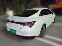Hyundai Elantra 1.5L CVT Luxury - photo 4