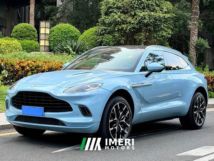 Aston Martin DBX 4.0T V8