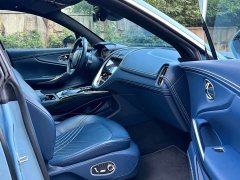 Aston Martin DBX 4.0T V8 - ფოტო 16