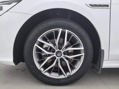 BYD Qin Plus Champion Edition DM-i 120KM Exceed - ფოტო 17