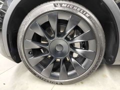 Tesla Model Y Standard Range RWD - photo 11