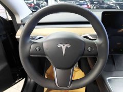 Tesla Model Y Standard Range RWD - photo 9