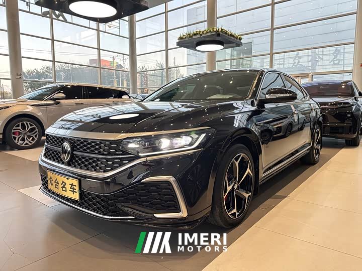Volkswagen Passat 330TSI Starry Sky Elite - ავტომობილი ჩინეთიდან