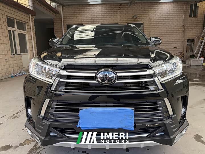 Toyota Highlander 2.0T AWD Premium 7-Seater - car from China