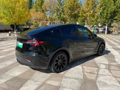 Tesla Model Y Standard Range RWD - фото 5