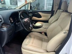 Toyota Alphard Hybrid 2.5L Luxury - фото 7