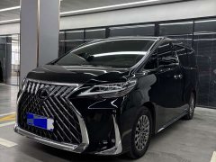 Lexus LM 300h Four-Seat Royal Edition - ფოტო 2