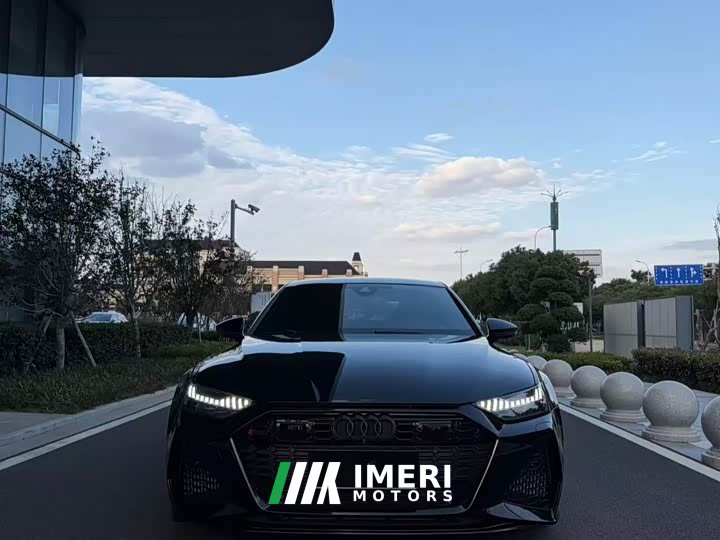 Audi RS 7 RS 7 4.0T Sportback - ავტომობილი ჩინეთიდან