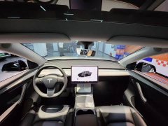 Tesla Model Y Rear-Wheel Drive - фото 5