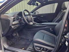 Toyota Avalon Hybrid 2.0L Luxury - ფოტო 6