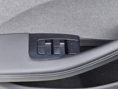 Tesla Model 3 Rear-Wheel Drive - photo 9