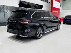 Toyota Gravia 2.5L Hybrid Premium Welfare Plus Edition - photo 4