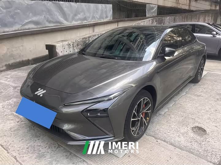 IM Motors Zhiji L7 Dynamic
