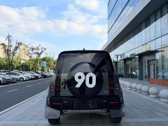 Land Rover Defender Facelift 90 3.0T P400 XS - photo 4