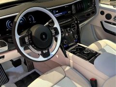 Rolls-Royce Cullinan Black Badge - фото 9