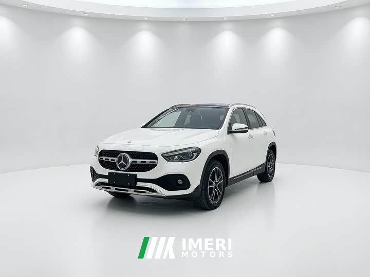 Mercedes-Benz GLA 200