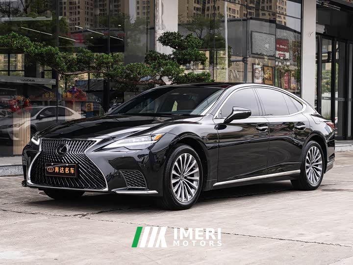 Lexus LS 500h Luxury