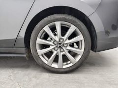Mazda3 Axela 2.0L Automatic Luster Edition - photo 10