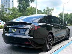 Tesla Model 3 Performance All-Wheel Drive - ფოტო 7