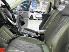 Volkswagen Tiguan L Facelift 380TSI Automatic AWD R-Line Comfort 7-Seater - фото 7
