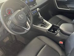 Toyota RAV4 2.0L CVT FWD Urban Edition - photo 8