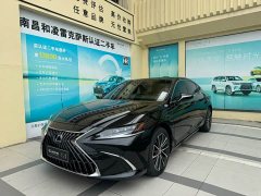 Lexus ES 300h Premium Edition - фото 1