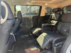 Honda Odyssey 2.0L e:HEV Luxury - ფოტო 16
