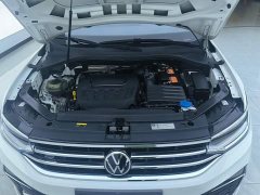 Volkswagen Tiguan L 330TSI Automatic FWD R-Line Comfort Edition - фото 10