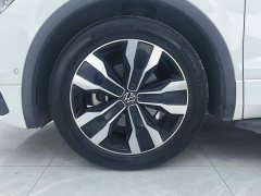 Volkswagen Tiguan L 330TSI Automatic FWD R-Line Comfort Edition - фото 6