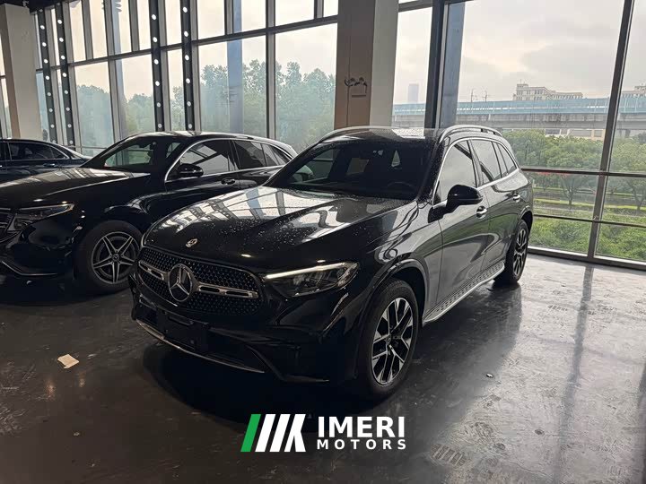 Mercedes-Benz GLC 260 L 4MATIC Luxury 5-Seater