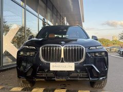 BMW X7 xDrive40i M Sport Luxury Package - ფოტო 4