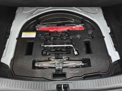 Toyota Corolla Hybrid 1.8H E-CVT Luxury - ფოტო 16
