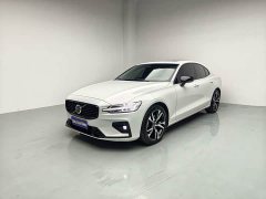Volvo S60 B5 Smart Sport Edition - ფოტო 1