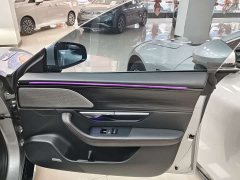 XPeng P7 586E - ფოტო 14